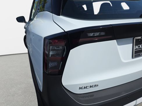Used 2026 Nissan Kicks S FWD image 33