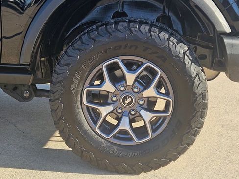 Used 2024 Ford Bronco Badlands image 22
