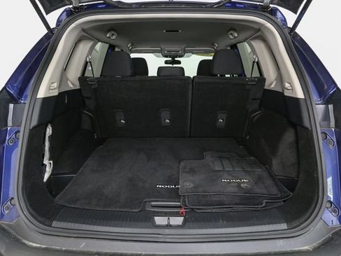 Used 2023 Nissan Rogue S AWD/4WD image 10