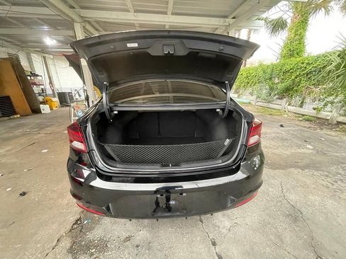 Used 2020 Hyundai Elantra SEL w/ Cargo Package (C1) FWD image 10