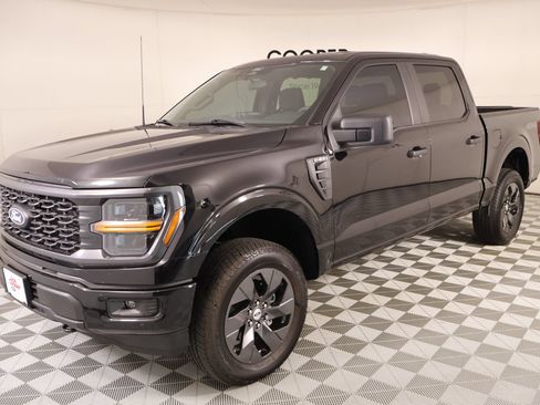 Used 2025 Ford F150 STX w/ Equipment Group 200A AWD/4WD image 9
