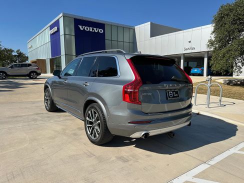 Used 2018 Volvo XC90 T5 Momentum w/ Convenience Package image 4
