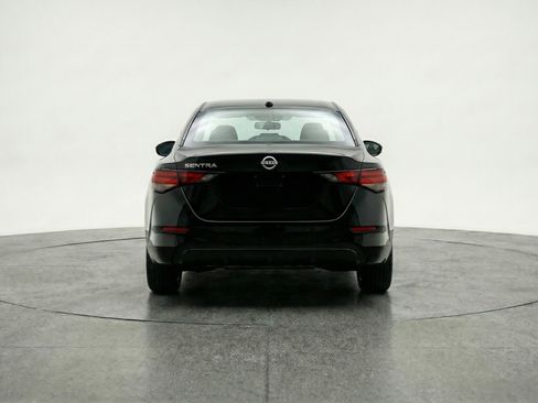 Used 2025 Nissan Sentra SV image 7
