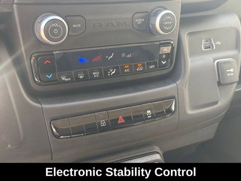 New 2025 RAM ProMaster 3500 w/ Convenience Group image 14