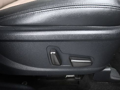 Used 2019 Hyundai Santa Fe Limited AWD/4WD image 47