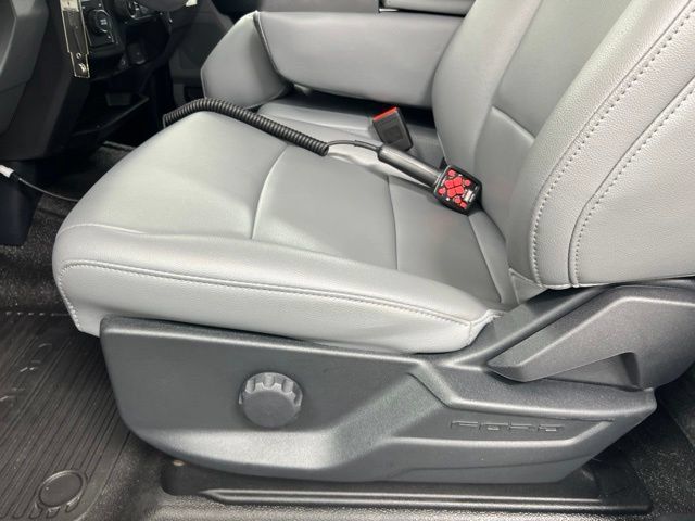 New 2025 Ford F350 XL w/ XL Chrome Package AWD/4WD image 12