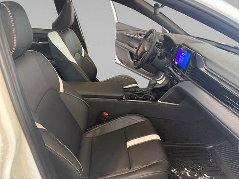 New 2026 Toyota Camry SE image 15