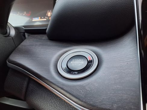 New 2025 Jeep Grand Cherokee Overland image 9