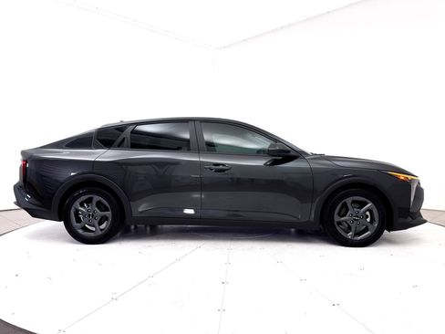 Certified 2025 Kia K4 FWD image 38