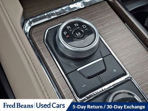 Used 2024 Ford Expedition Limited AWD/4WD image 18