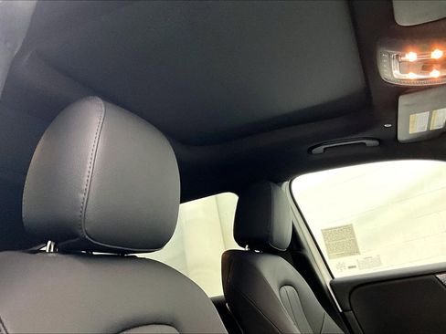 Used 2026 Mercedes-Benz GLB 250 image 28