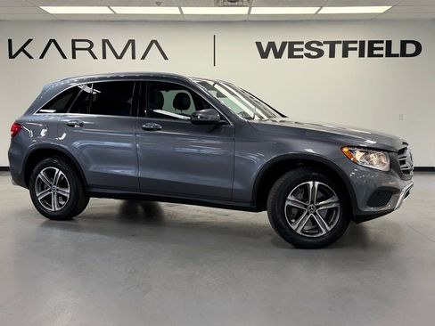 Used 2017 Mercedes-Benz GLC 300 4MATIC image 1
