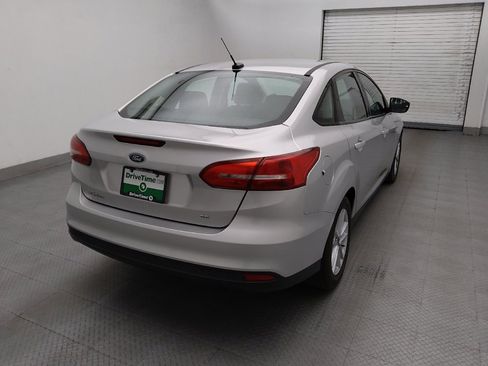 Used 2018 Ford Focus SE FWD image 7
