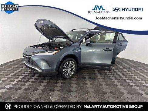 Used 2021 Toyota Venza Limited w/ Advanced Technology Package image 11