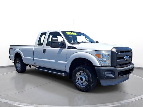 Used 2012 Ford F250 XL w/ FX4 Off Road Pkg AWD/4WD image 1