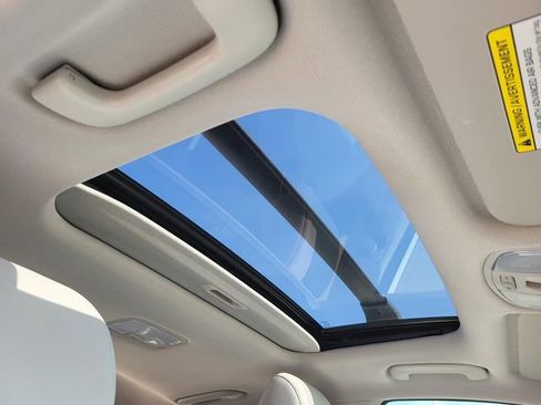 Certified 2023 Hyundai Kona SEL w/ Convenience Package image 9