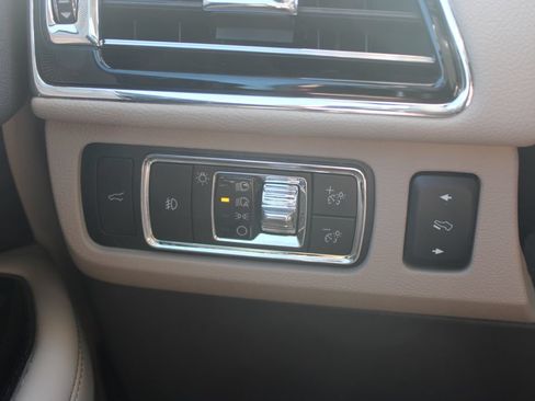 Used 2024 Lincoln Navigator L Reserve AWD/4WD image 42