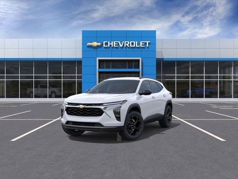 New 2026 Chevrolet Trax LT w/ Driver Confidence Package FWD image 9