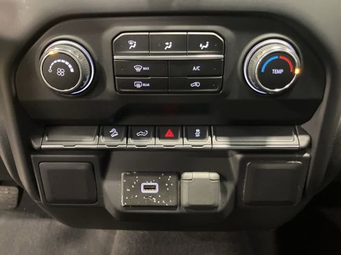 Used 2019 Chevrolet Silverado 1500 Custom Trail Boss image 14