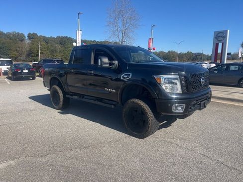 Used 2017 Nissan Titan PRO-4X image 1