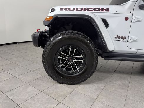 Used 2024 Jeep Wrangler Unlimited Rubicon AWD/4WD image 12