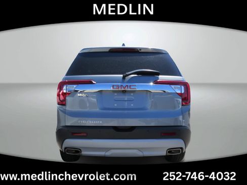 Used 2023 GMC Acadia SLE FWD image 7
