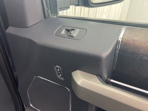 Used 2022 Ford F250 Lariat image 24