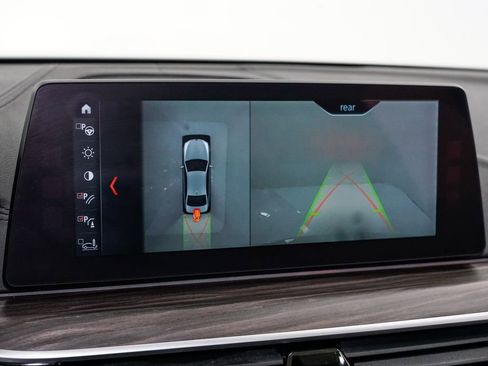 Used 2017 BMW 540i xDrive image 19