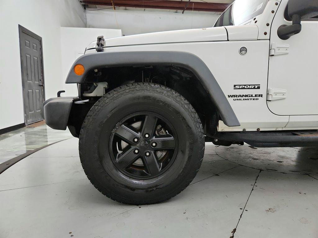 Used 2017 Jeep Wrangler Unlimited Sport w/ Max Tow Package AWD/4WD image 29
