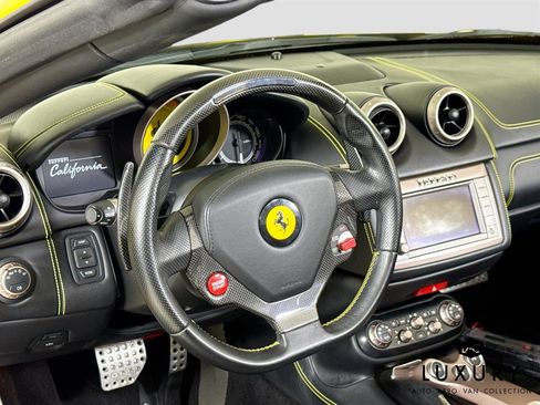 Used 2014 Ferrari California image 7