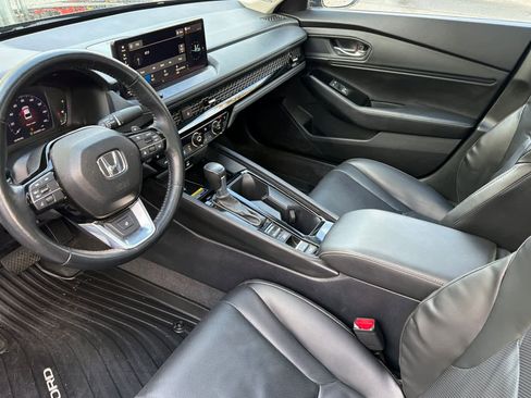 Used 2025 Honda Accord Touring image 13