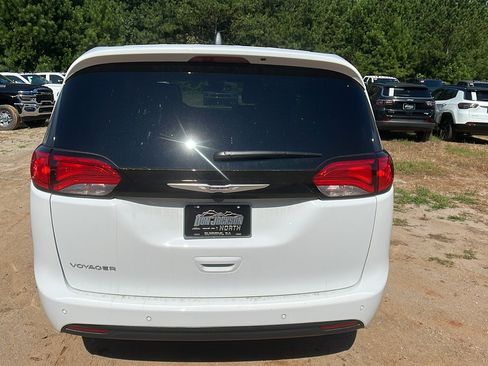 New 2026 Chrysler Voyager LX image 11
