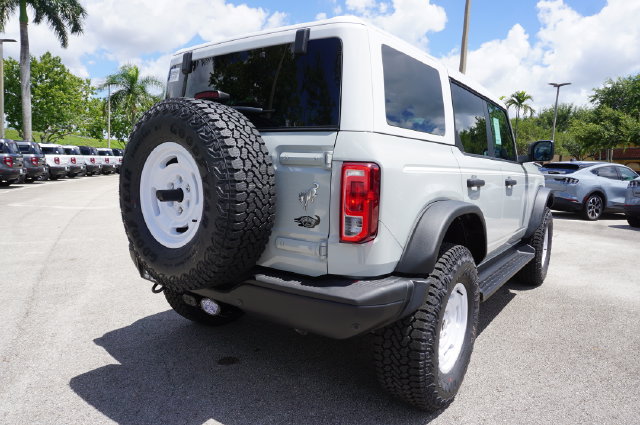 New 2026 Ford Bronco Heritage Edition AWD/4WD image 7
