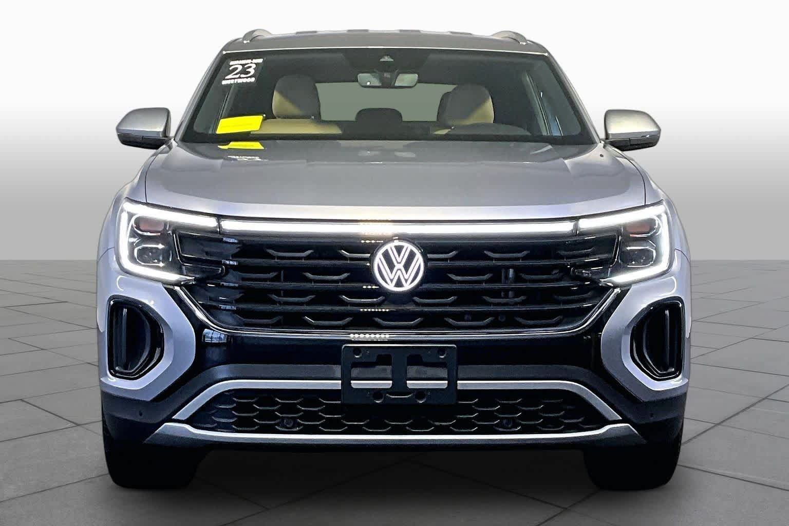 Used 2024 Volkswagen Atlas Cross Sport SE AWD/4WD image 4