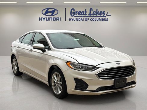 Used 2020 Ford Fusion SE image 7