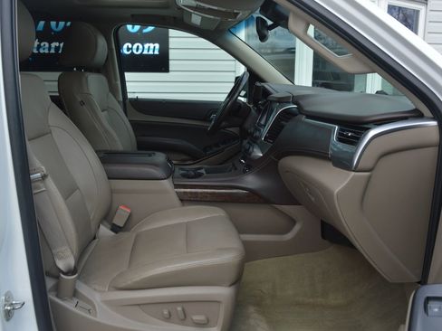 Used 2016 Chevrolet Tahoe LT w/ Luxury Package image 17