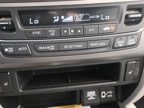 Used 2021 Honda Pilot Special Edition image 11