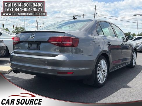 Used 2016 Volkswagen Jetta SEL w/ Lighting Package FWD image 5
