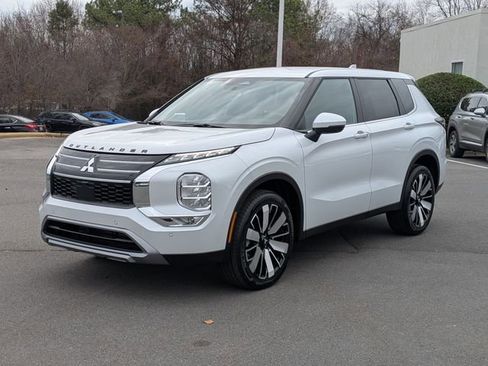 New 2026 Mitsubishi Outlander SE image 7