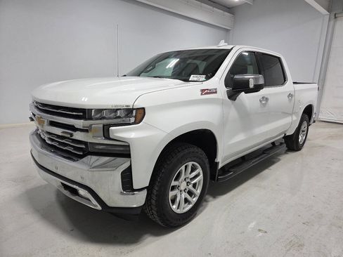 Used 2020 Chevrolet Silverado 1500 LTZ w/ LTZ Plus Package image 3