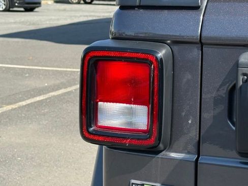 Certified 2022 Jeep Wrangler Unlimited Sport image 16