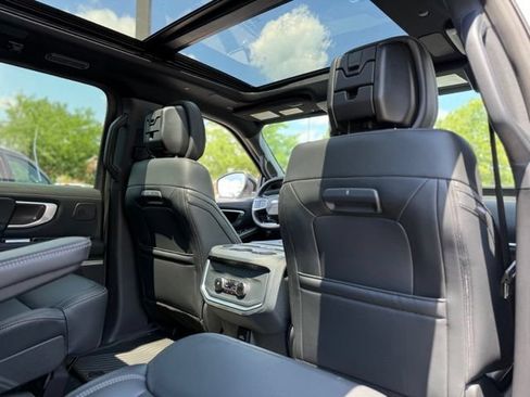 New 2026 Ford Expedition Platinum w/ Stealth Performance Package AWD/4WD image 23