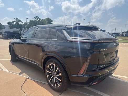 Used 2024 Cadillac Lyriq Sport RWD image 2