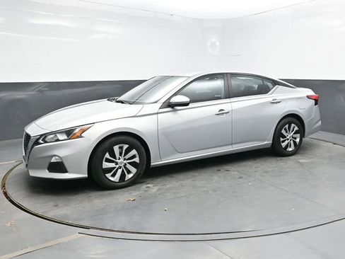 Used 2021 Nissan Altima 2.5 S image 3