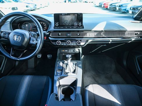 Used 2024 Honda Civic Sport image 3