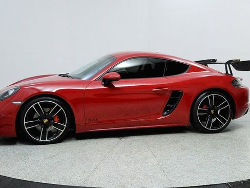 Used 2018 Porsche 718 Cayman GTS image 2