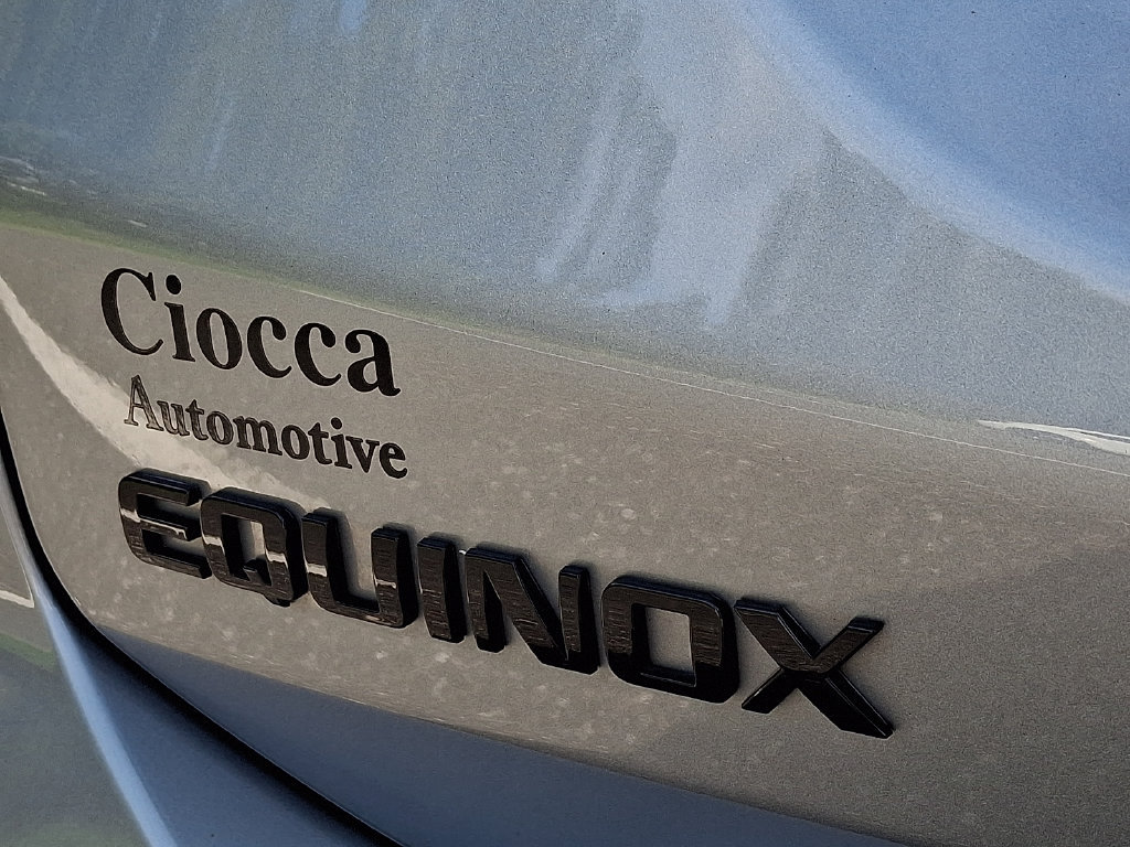 Used 2023 Chevrolet Equinox RS AWD/4WD image 30