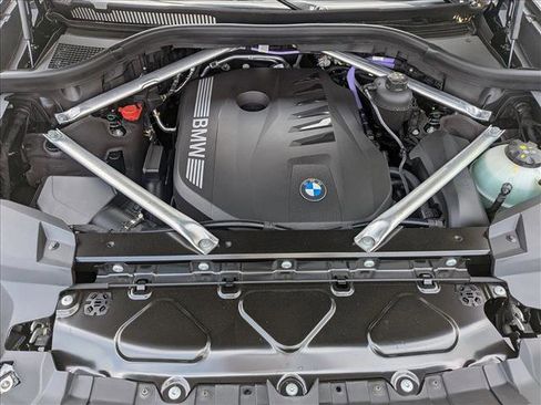 New 2026 BMW X7 xDrive40i AWD/4WD image 19