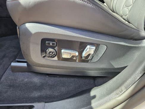 Used 2025 BMW X5 M Competition w/ Executive Package image 16