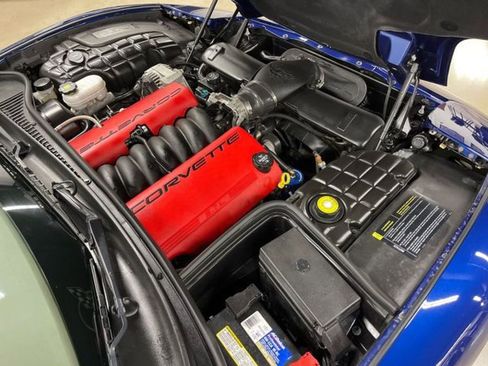 Used 2004 Chevrolet Corvette Coupe w/ Preferred Equipment Group image 46